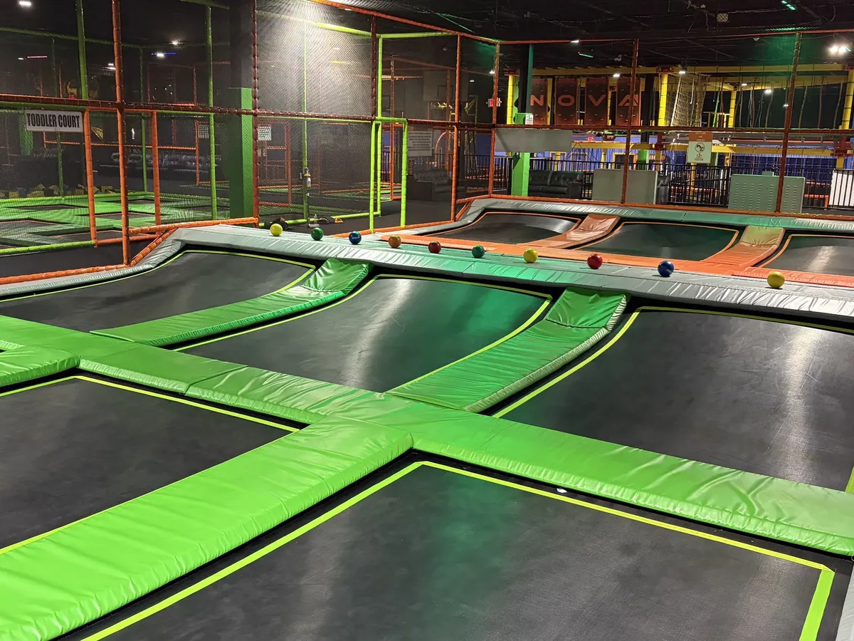 Cancha de trampolines cerrada en Nova Adventure Park